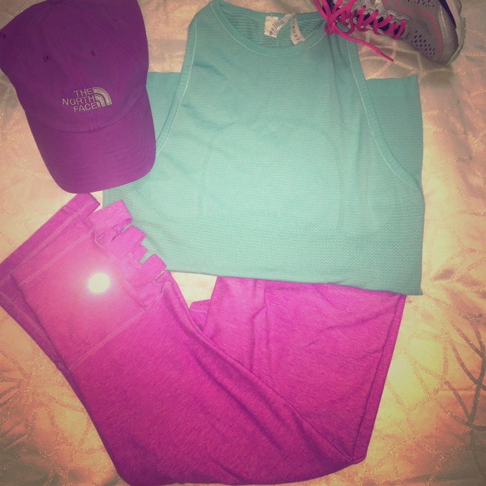 💕Lululemon Racerback Tank Aqua (Size 6) 💕
